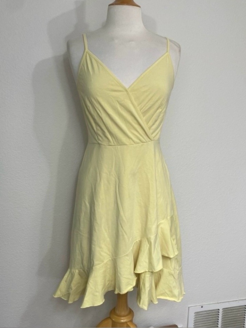 3/$25 Amazon Women Yellow Faux Wrap Ruffle Stretch Mini Dress Size Medium Casual